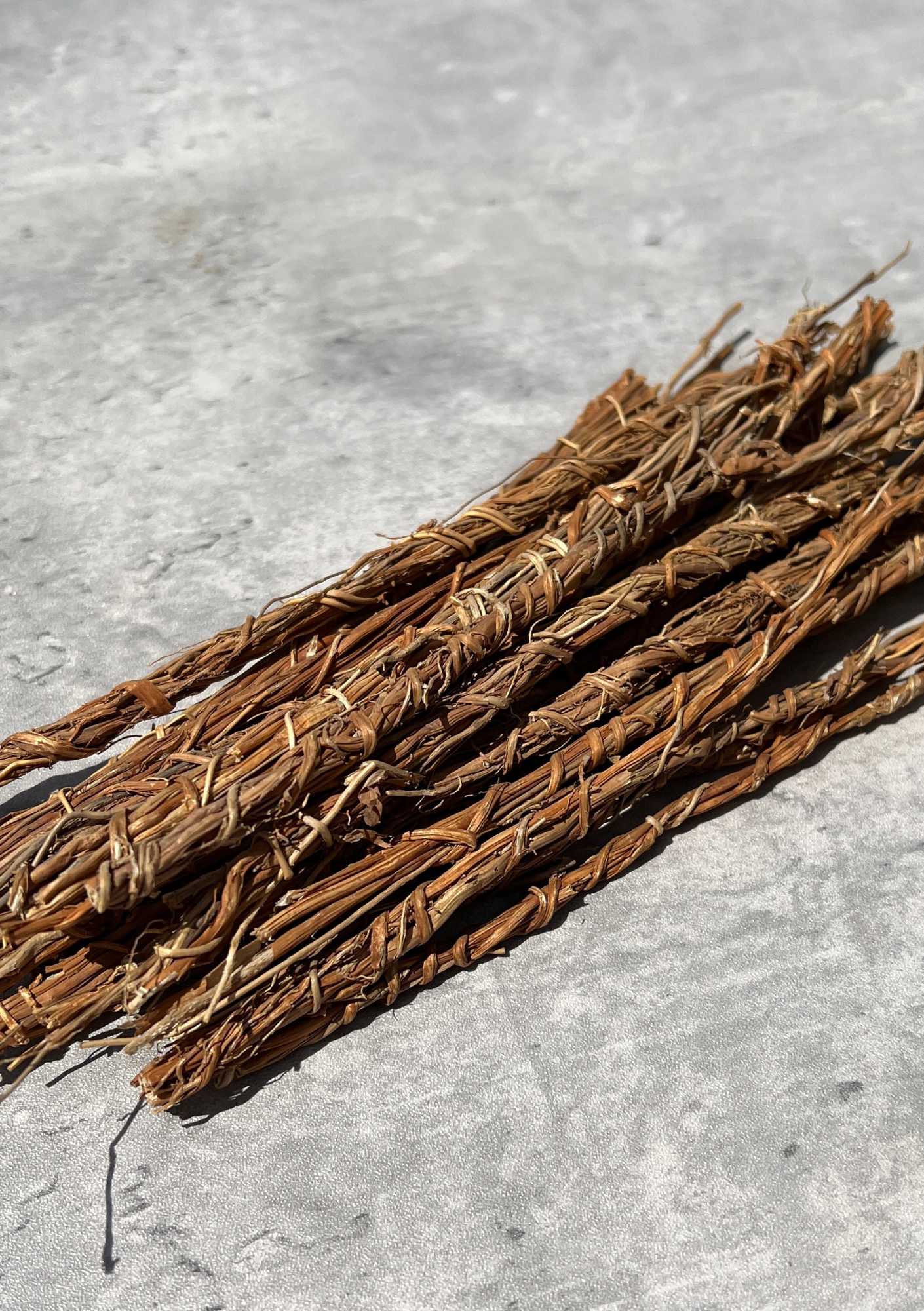 Vetiver Root Sticks Di Beauty Bar